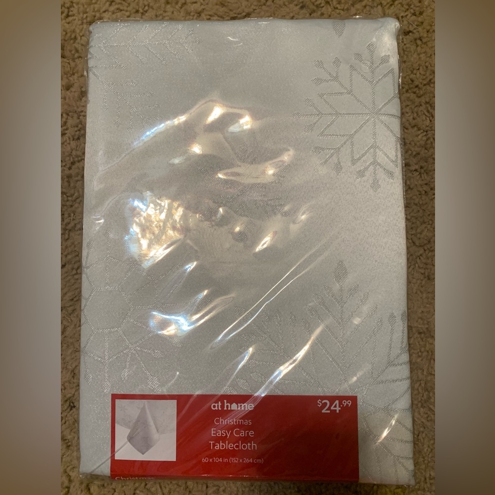 Silver snowflake tablecloth
